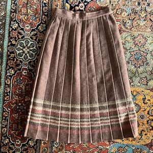 Vintage Pleated Knit Skirt